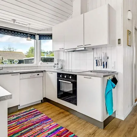 5 Star In Humble-by Traum Holiday home